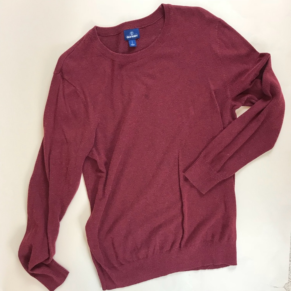 Maroon sweater
